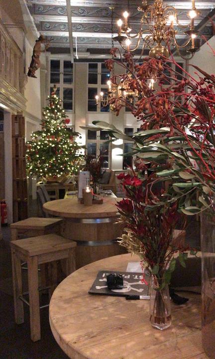 BUDDELS Gasthaus & Weinbar