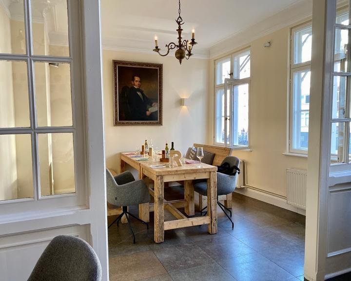 BUDDELS Gasthaus & Weinbar