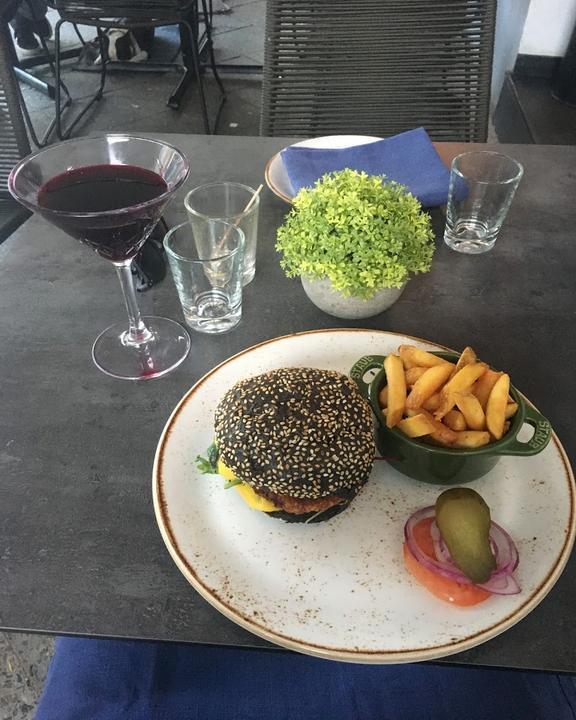 Black Pug Restaurant & Bar