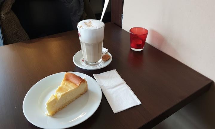 VITO'S Italian Coffee & Winebar