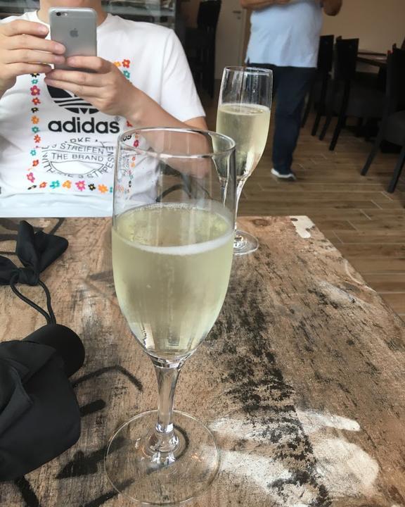 VITO'S Italian Coffee & Winebar