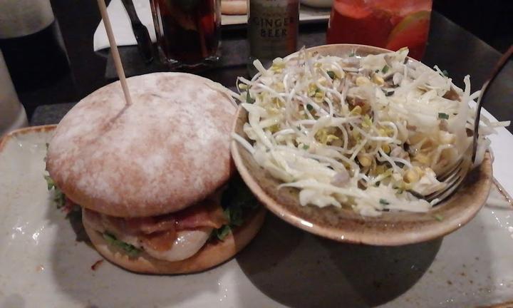 Hans Im Gluck Burgergrill & Bar