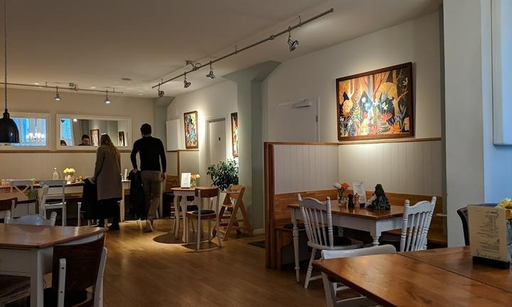 Caros Konditorei und Davids Cafe