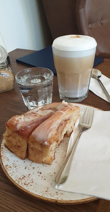 Caros Konditorei und Davids Cafe