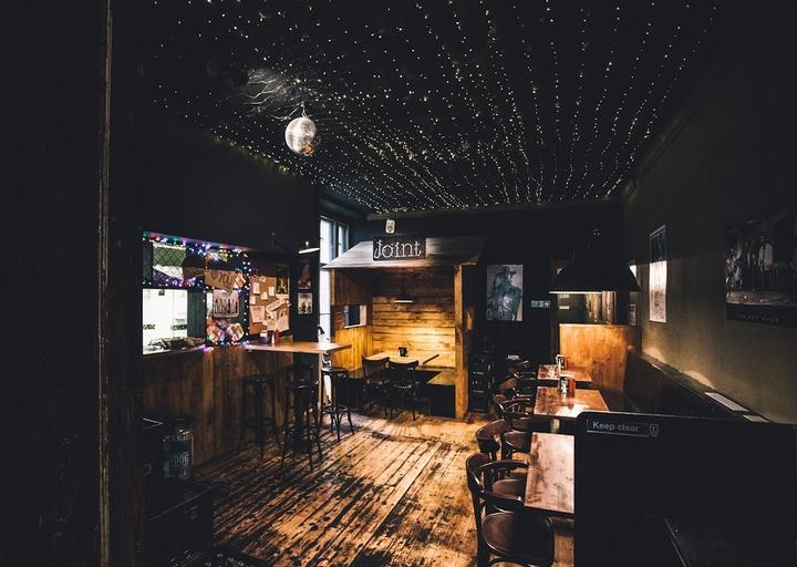 Tommi's Burger Joint