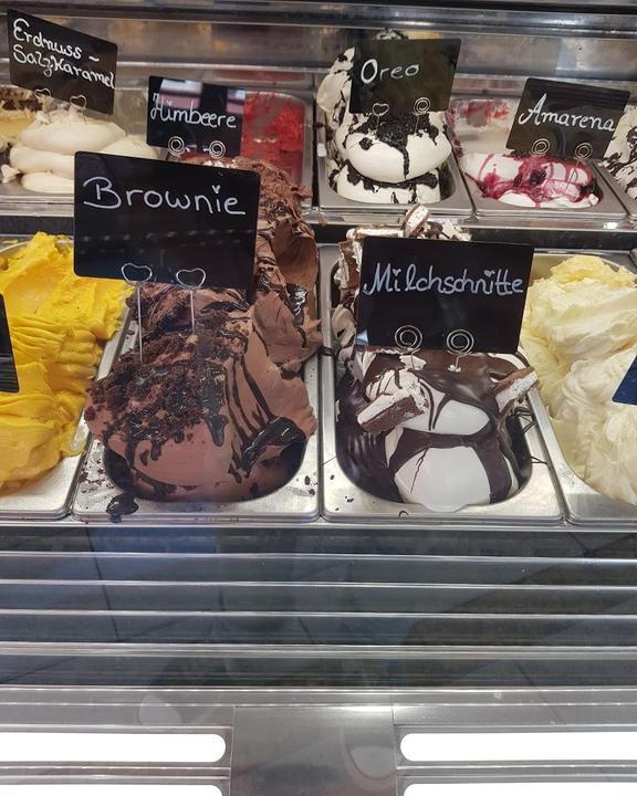 Eiscafe Gelatissimo