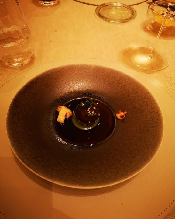 LOUIS Restaurant