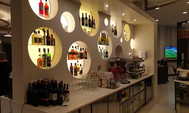 Zoom Restaurant - Glocal Dining