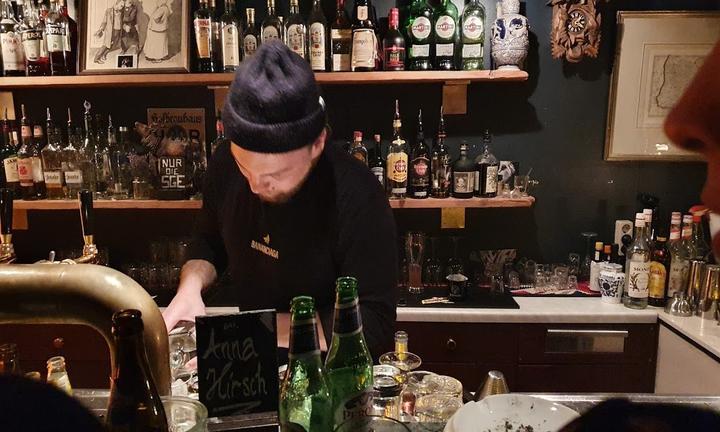 Hirsch Bar
