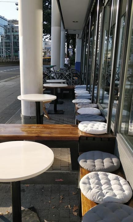 Cafe 44