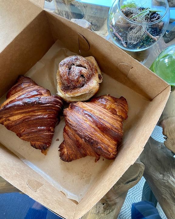 Bakery & Cafe Brotzeit