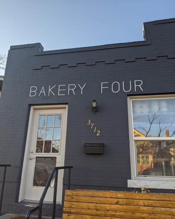 Bakery & Cafe Brotzeit