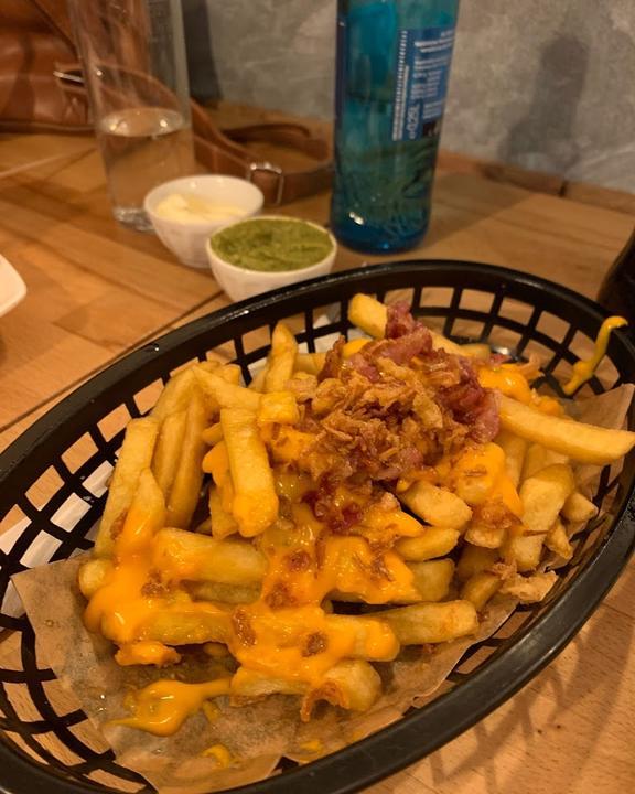 Poke 'n Burger