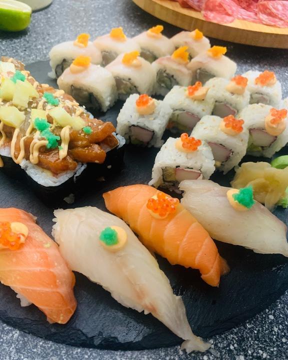 La Plaza Mediterrane