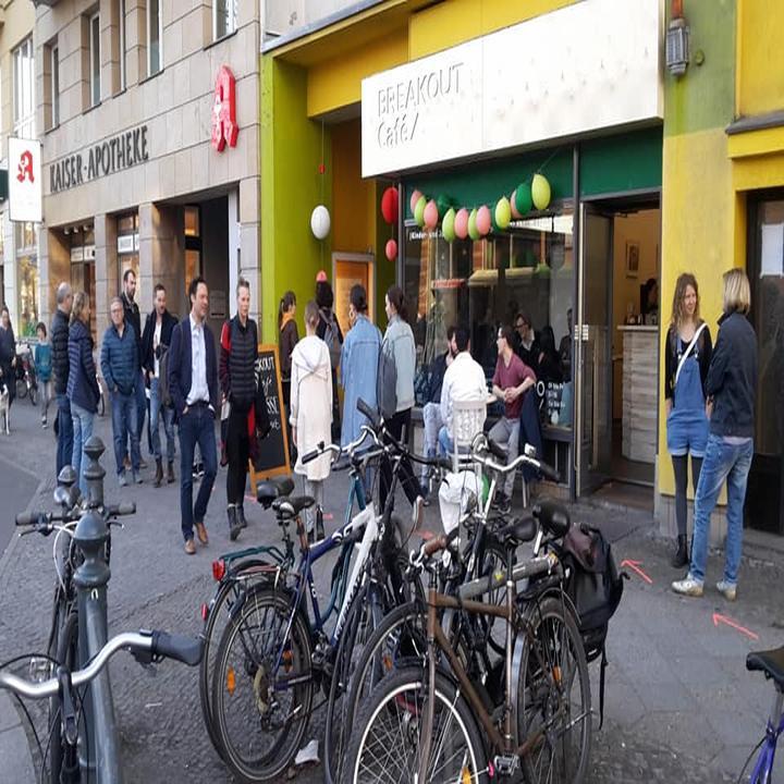 Breakout Café