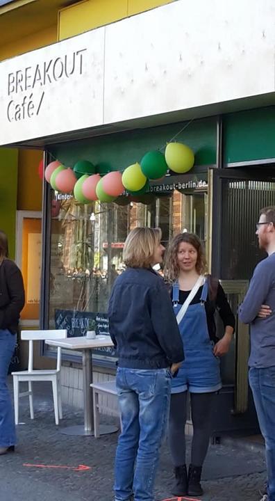 Breakout Café