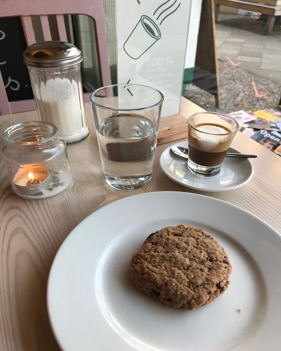 Breakout Café