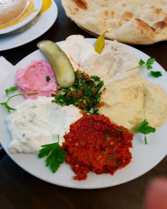 Sanaa Restaurant