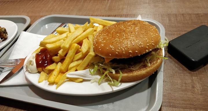 Safari Grill Haus