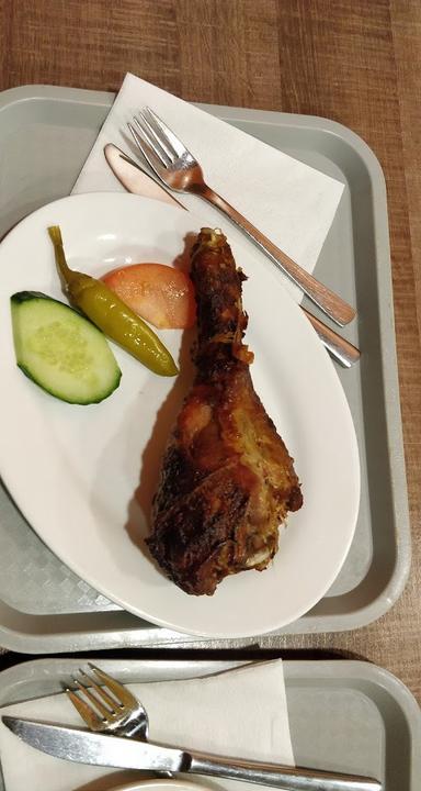 Safari Grill Haus