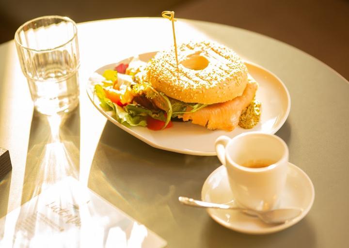 Cafe Lütt Mööv