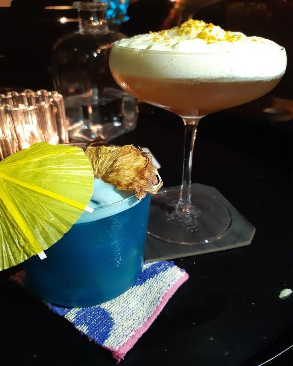 EINRAUM - Cocktail & Wein Bar