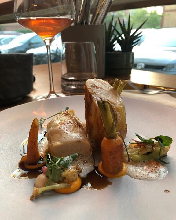 Finns Wine & Kitchen