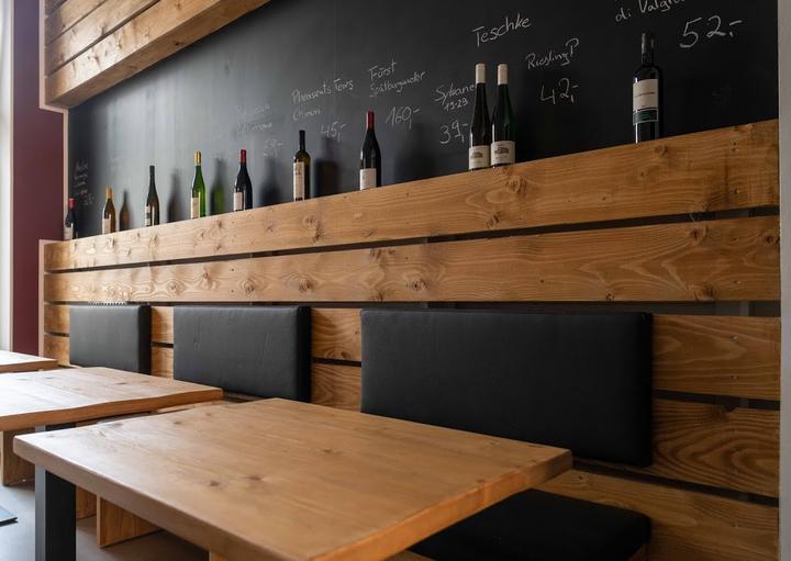 Finns Wine & Kitchen