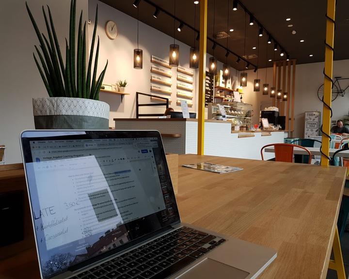 CO.ME.IN Food & Coffee