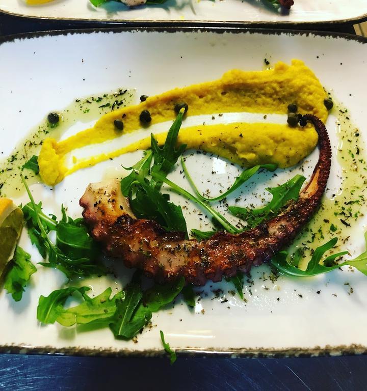 Balkoni Helleni Cuisine