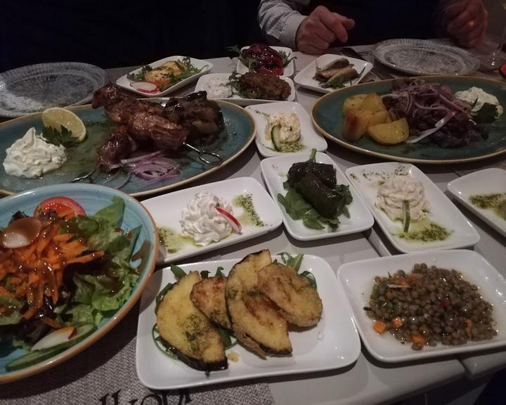 Balkoni Helleni Cuisine