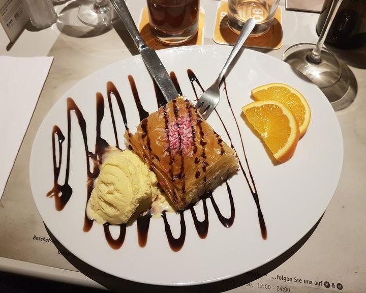 Balkoni Helleni Cuisine