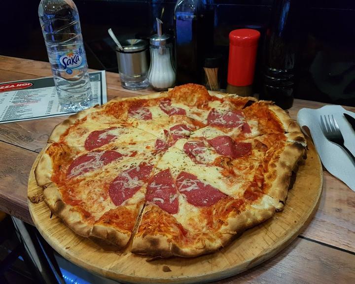 Pizza Noi Eis Variete - Spagehtteria