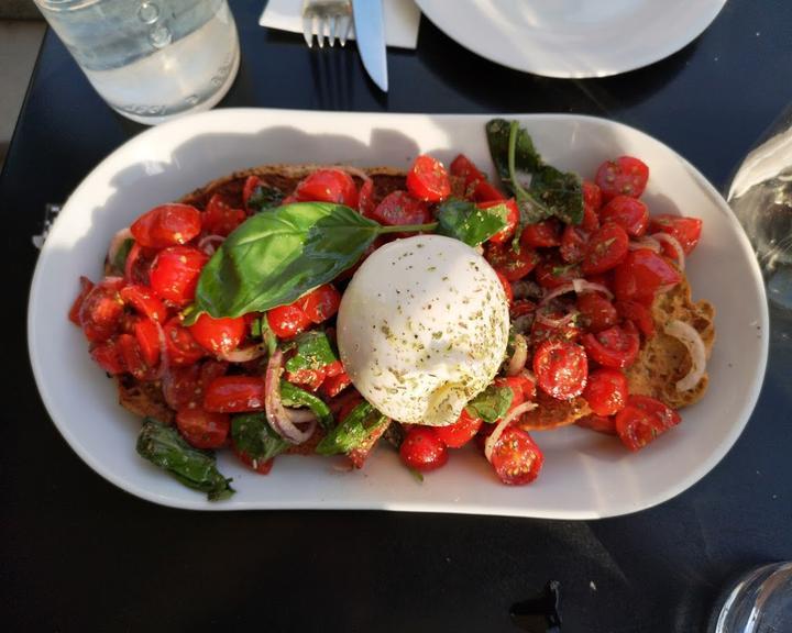 FUTURA Neapolitan Pizza