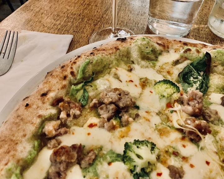 FUTURA Neapolitan Pizza