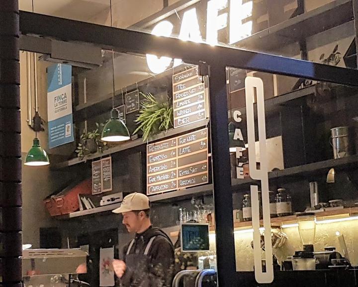 Vogelchen Cafe Bar
