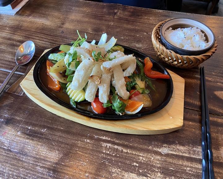 Xua Quan
