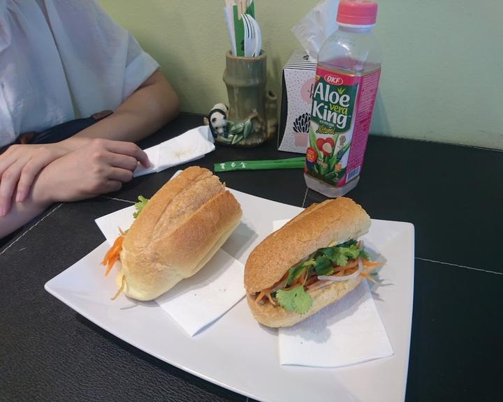 KING's Banh mi