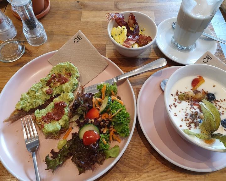 Albatros Cafe