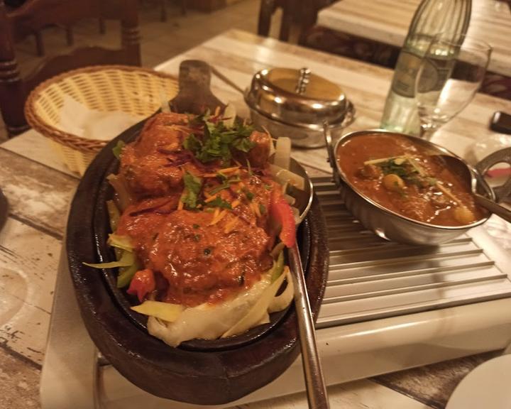 Daawat Indisches Restaurant