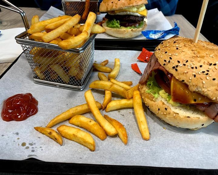Die Burgerhelden