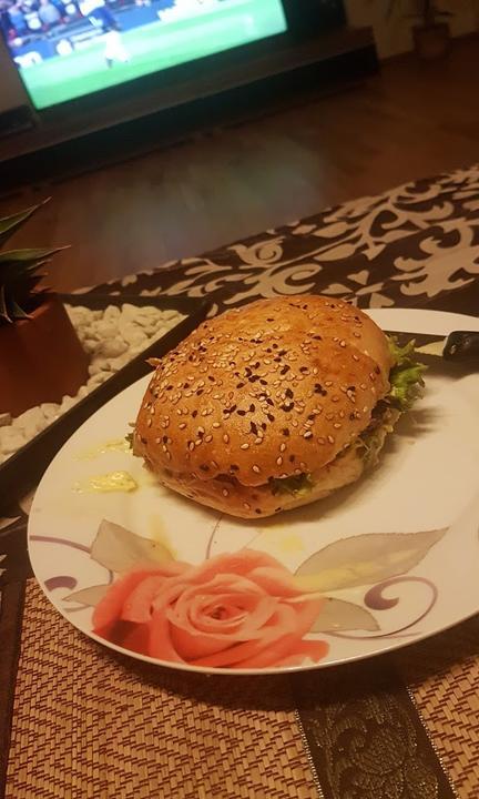Die Burgerhelden