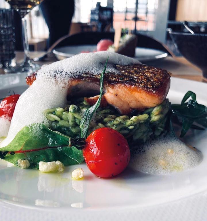 GINN Restaurant & Bar