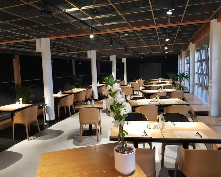 GINN Restaurant & Bar