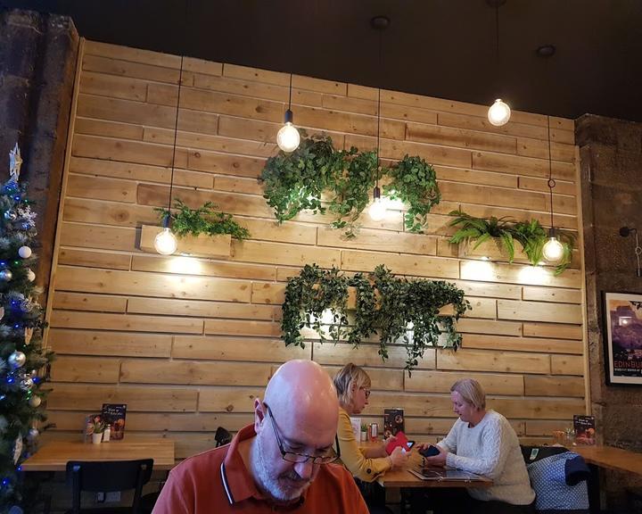 Wanderlust Cafe & Yoga