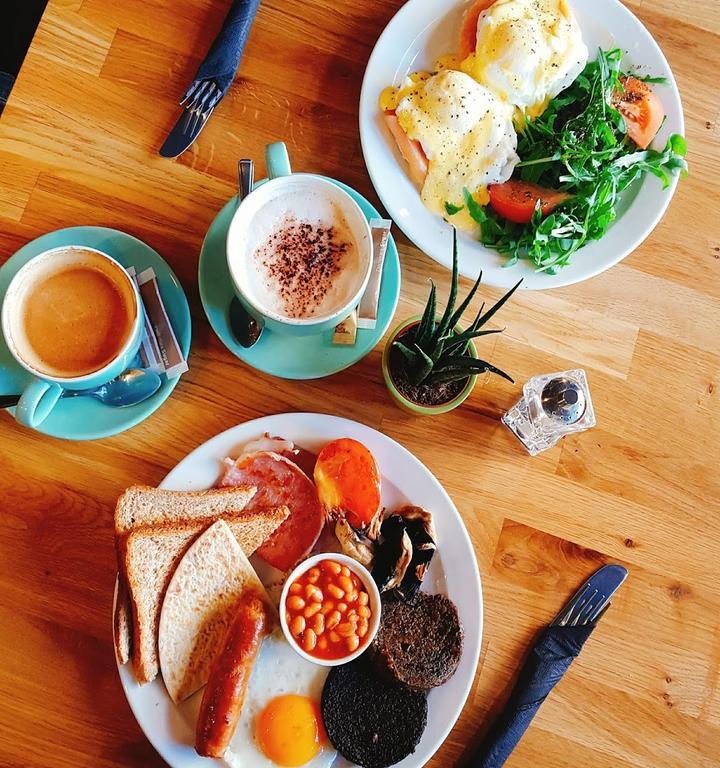 Wanderlust Cafe & Yoga