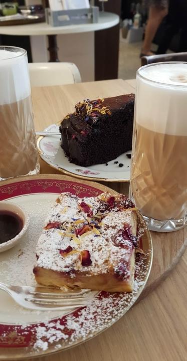Malina Coffee & Stories