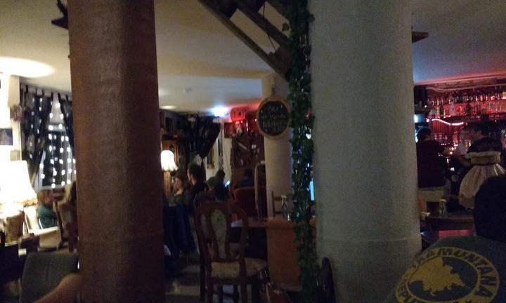 Zuhause Bar