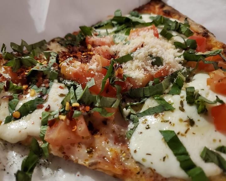 Luigi's Pizzeria & Pasteria