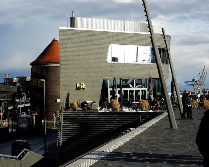 ALEX Hamburg Überseebrücke